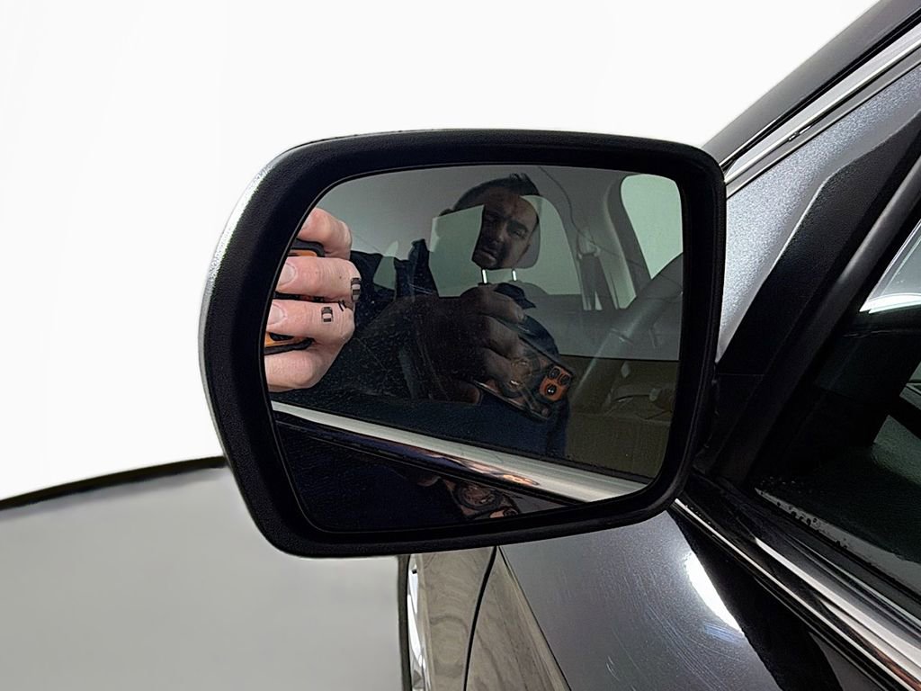 Used 2024 Ford Edge SEL w/ Convenience Package image 25