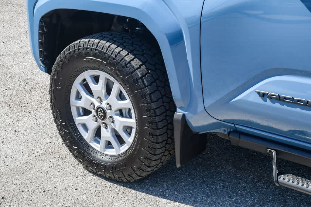 Used 2026 Toyota Tacoma SR5 AWD/4WD image 10
