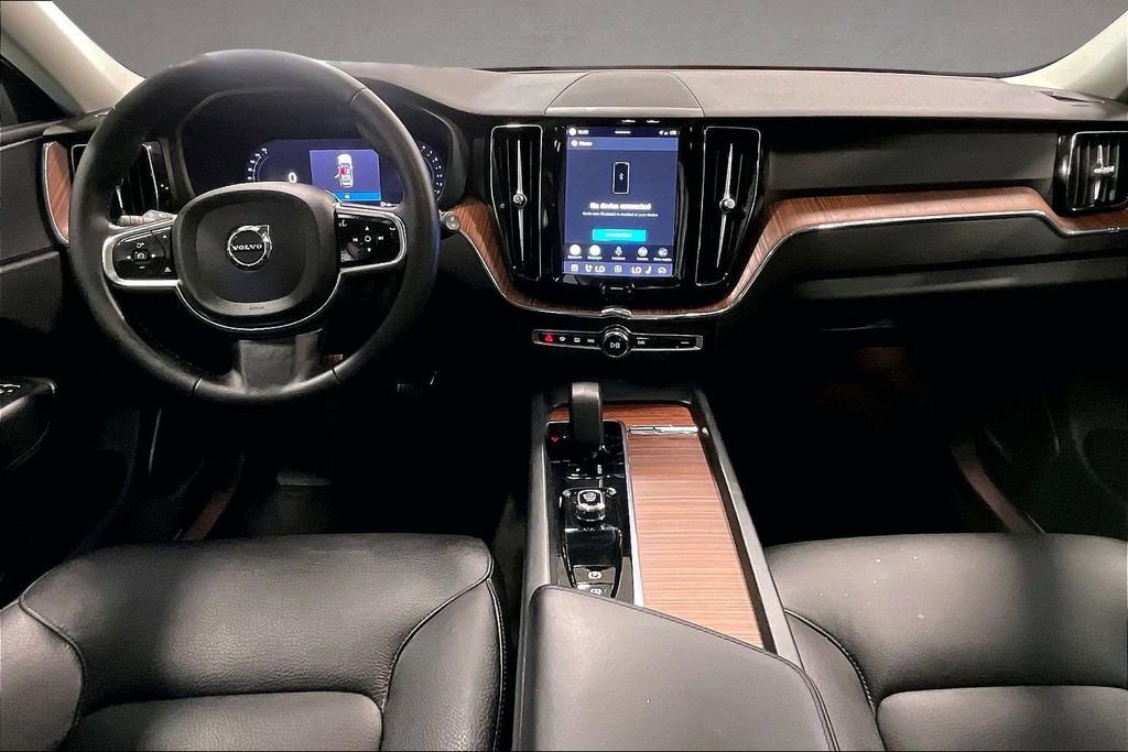 Used 2023 Volvo XC60 B5 Plus w/ Climate Package AWD/4WD image 7