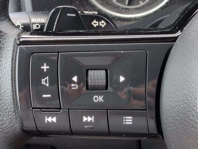 Used 2021 Nissan Rogue S AWD/4WD image 24