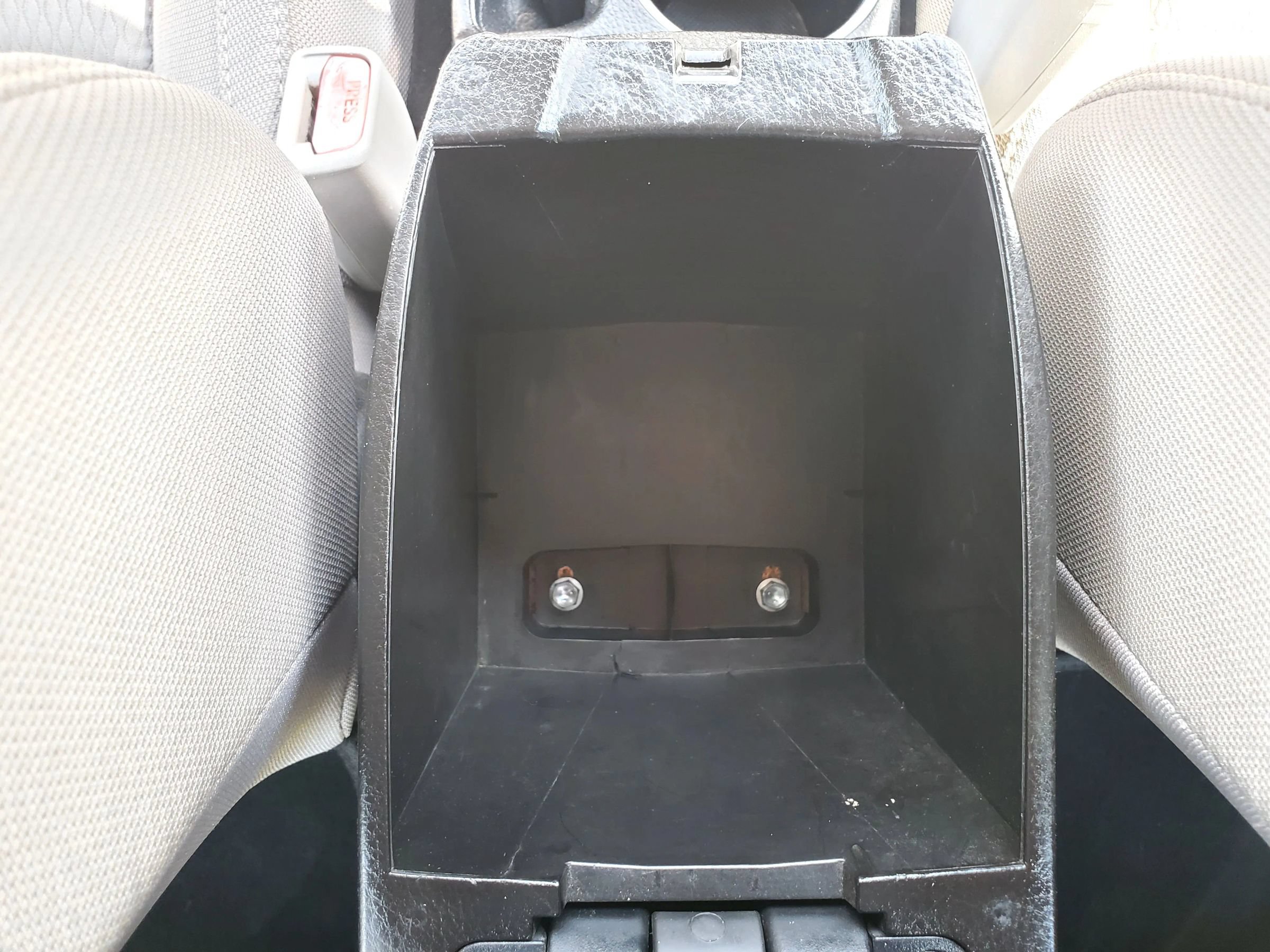 Used 2016 Toyota Corolla LE FWD image 29