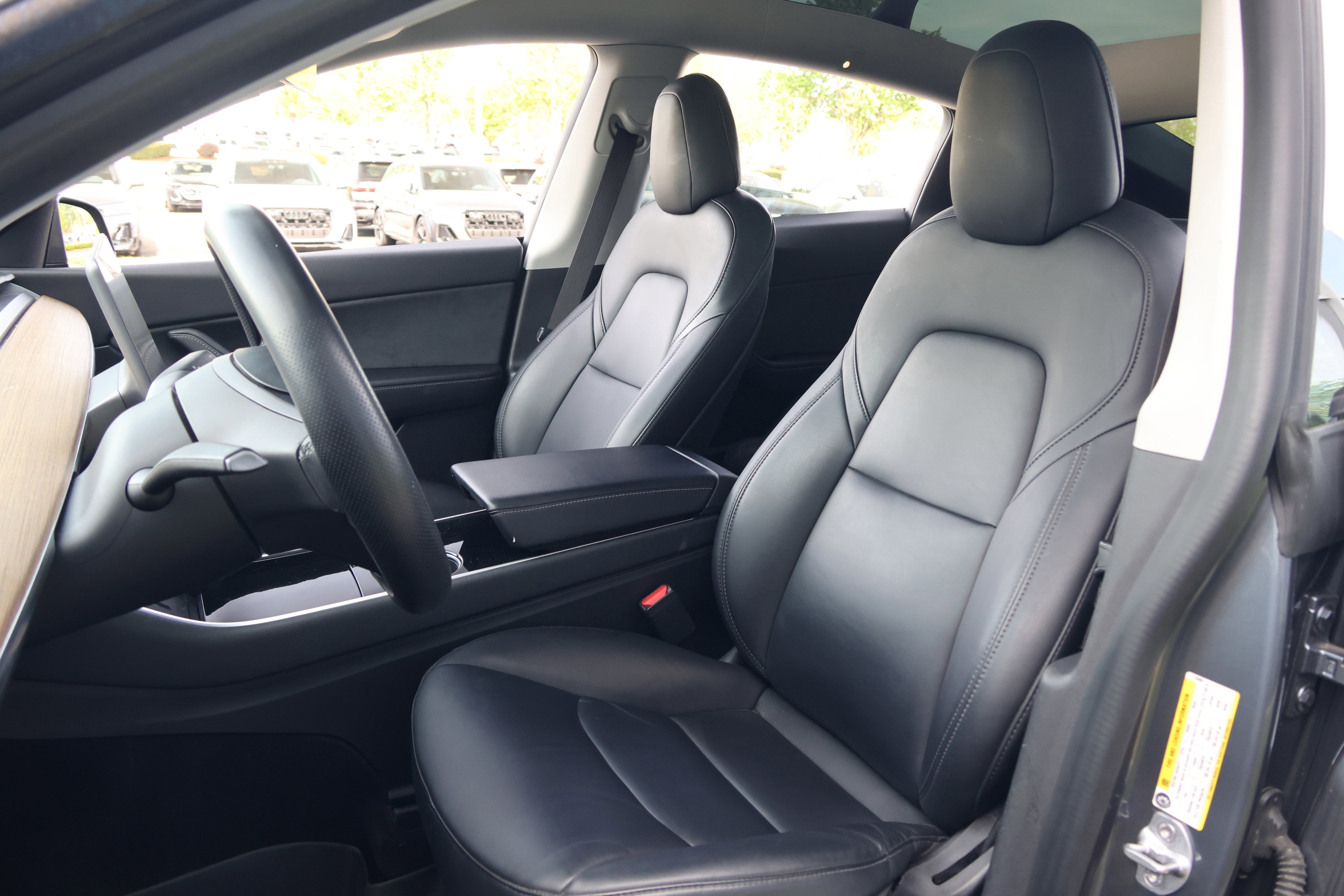Used 2021 Tesla Model Y Long Range image 28