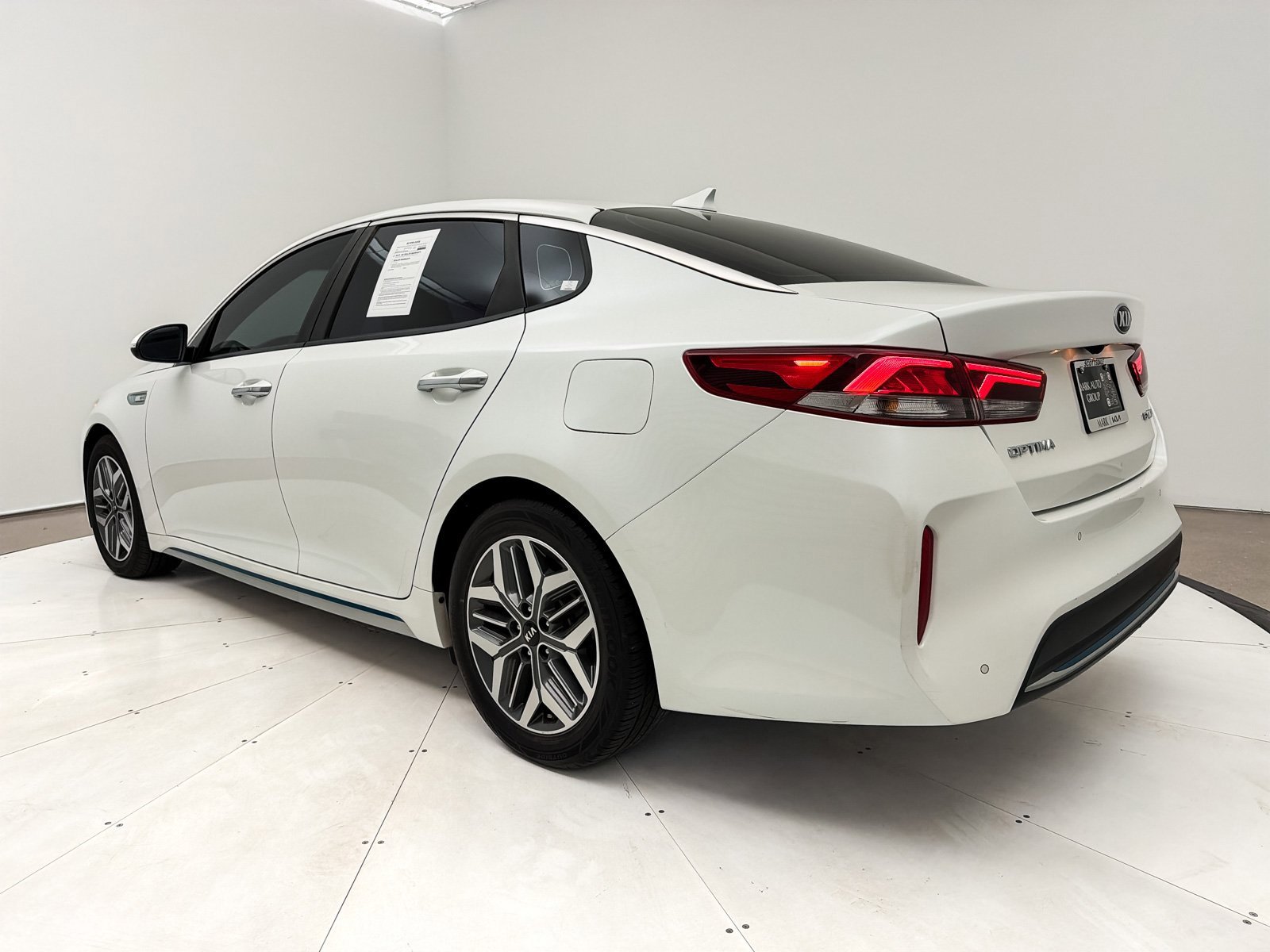 Used 2020 Kia Optima EX image 14