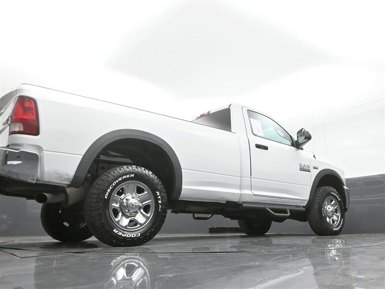 Used 2017 RAM 2500 Tradesman w/ Chrome Appearance Group image 32