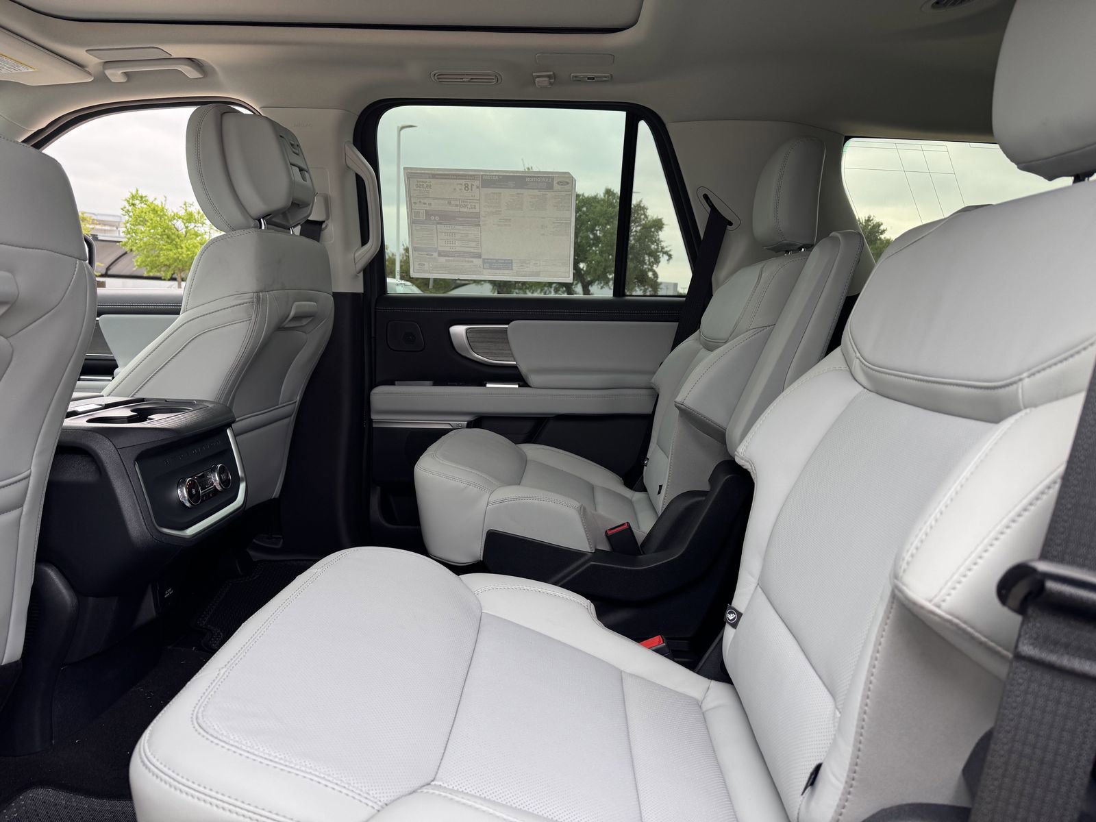 New 2026 Ford Expedition Platinum image 25