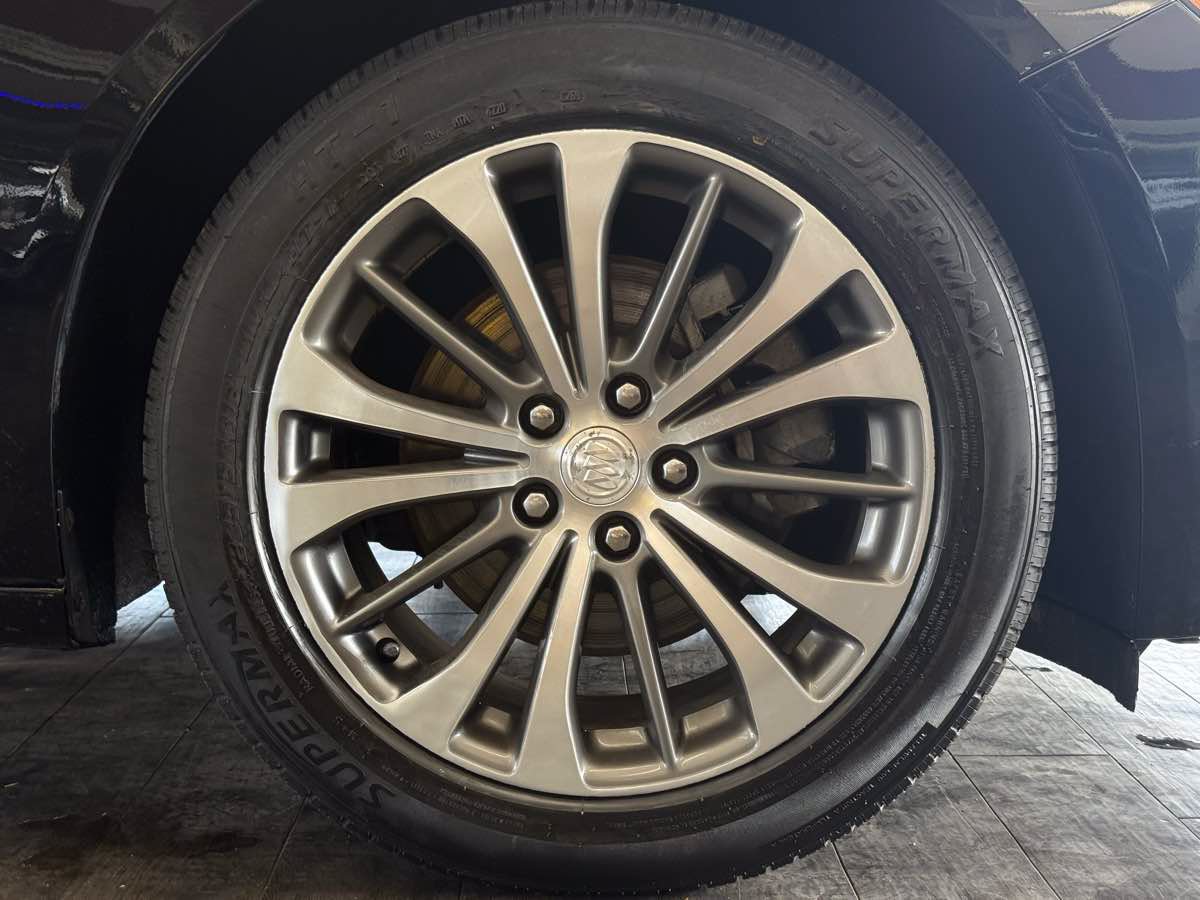 Used 2017 Buick LaCrosse Premium FWD image 25