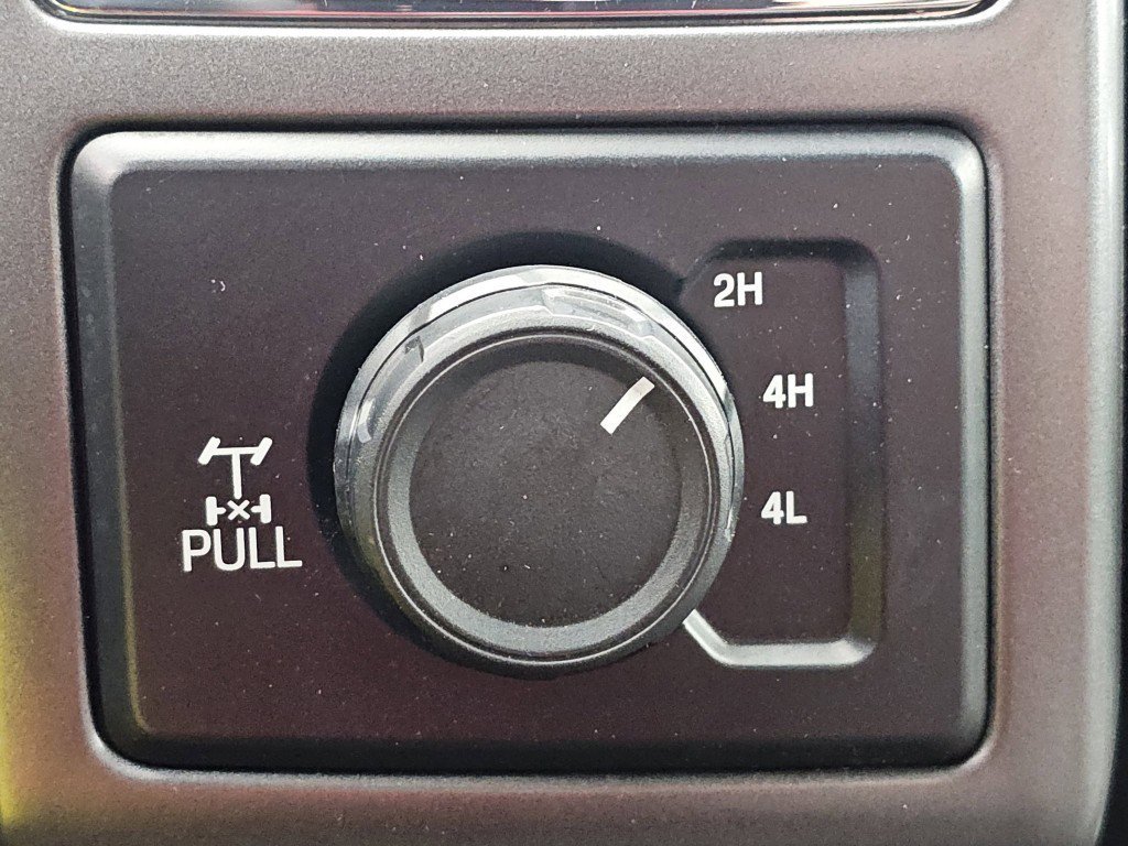 Certified 2017 Ford F250 XLT w/ XLT Value Package image 17