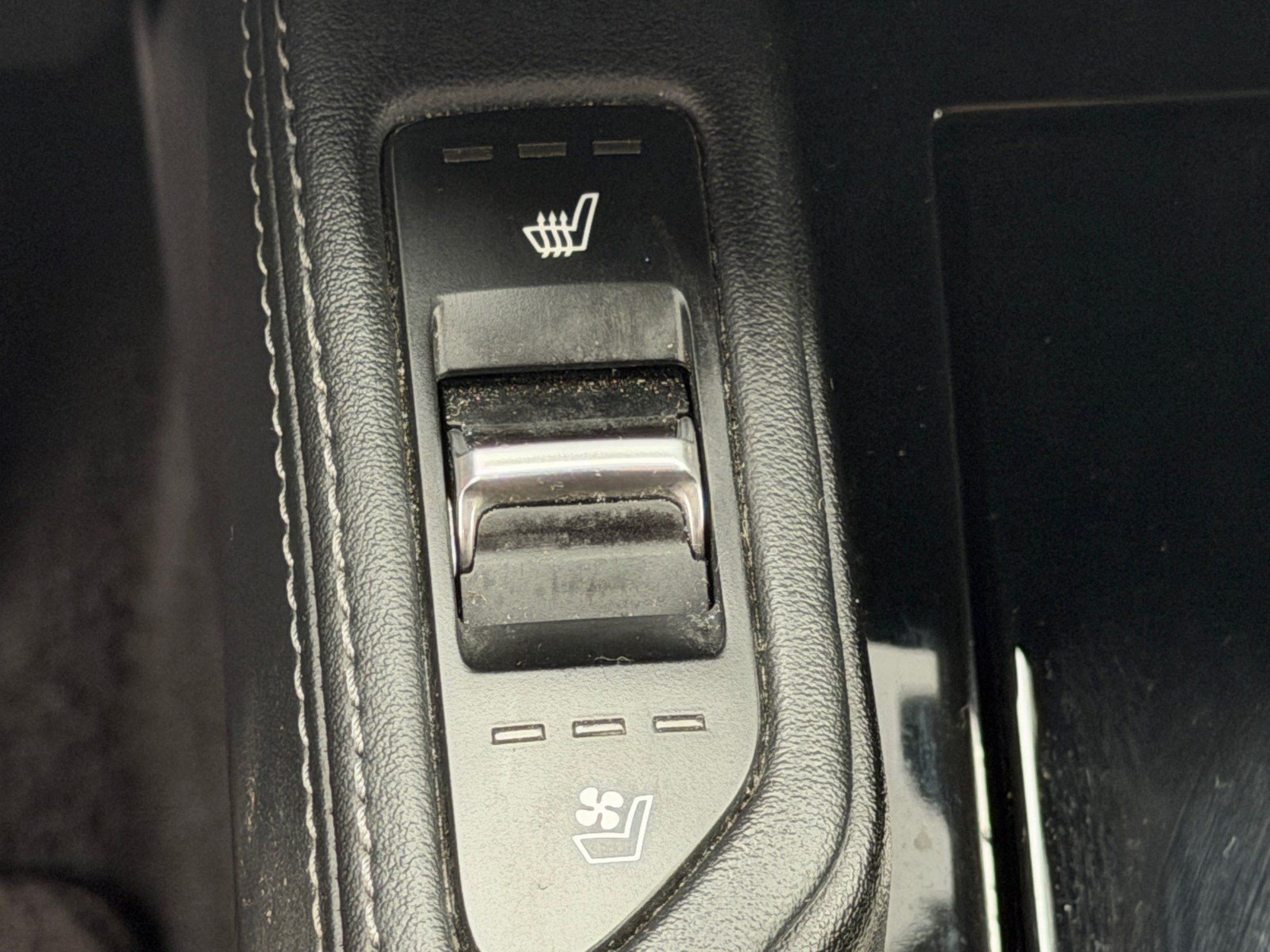 Certified 2024 Kia Telluride EX FWD image 37