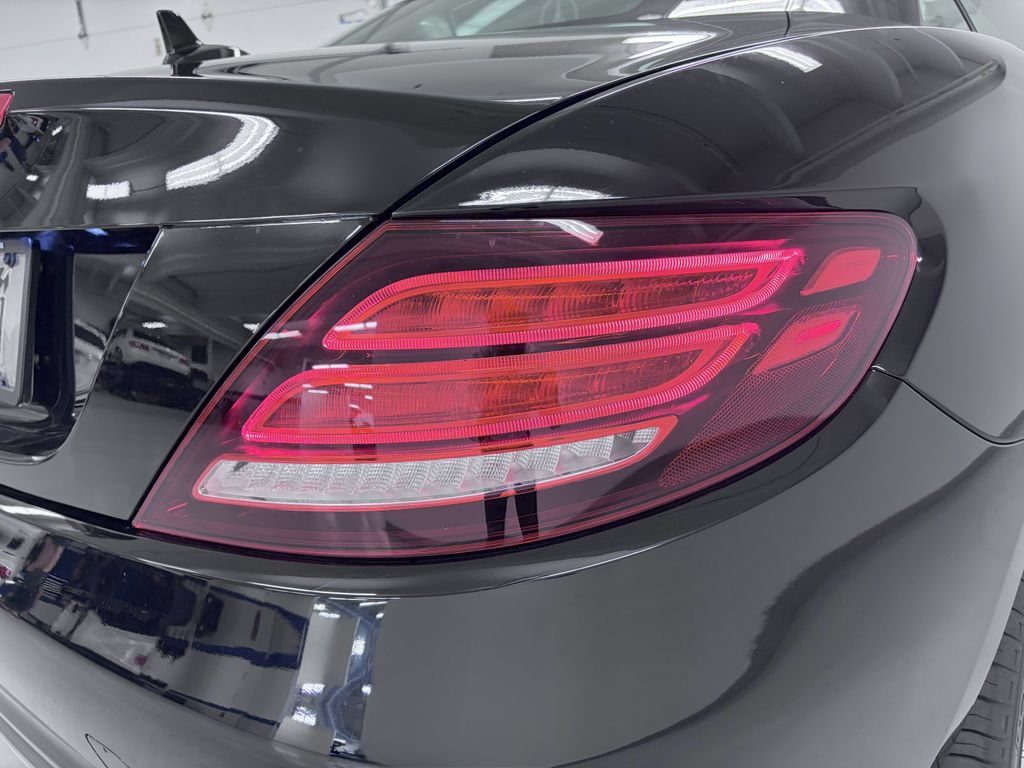Used 2017 Mercedes-Benz SLC 300 image 13