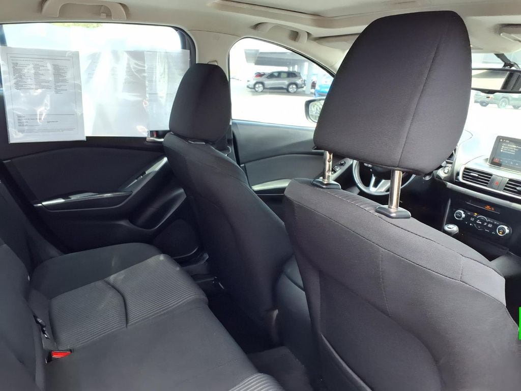Used 2016 MAZDA MAZDA3 i Touring w/ Popular Equipment Package FWD image 20
