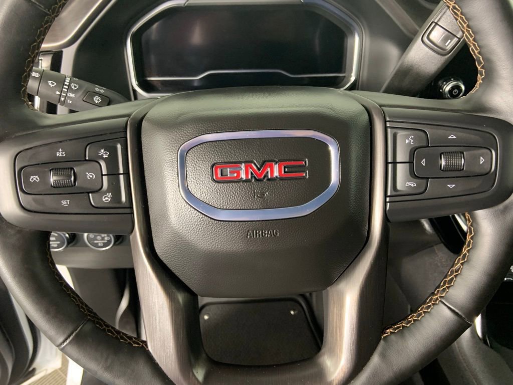 Used 2024 GMC Sierra 2500 AT4 w/ AT4 Preferred Package AWD/4WD image 31