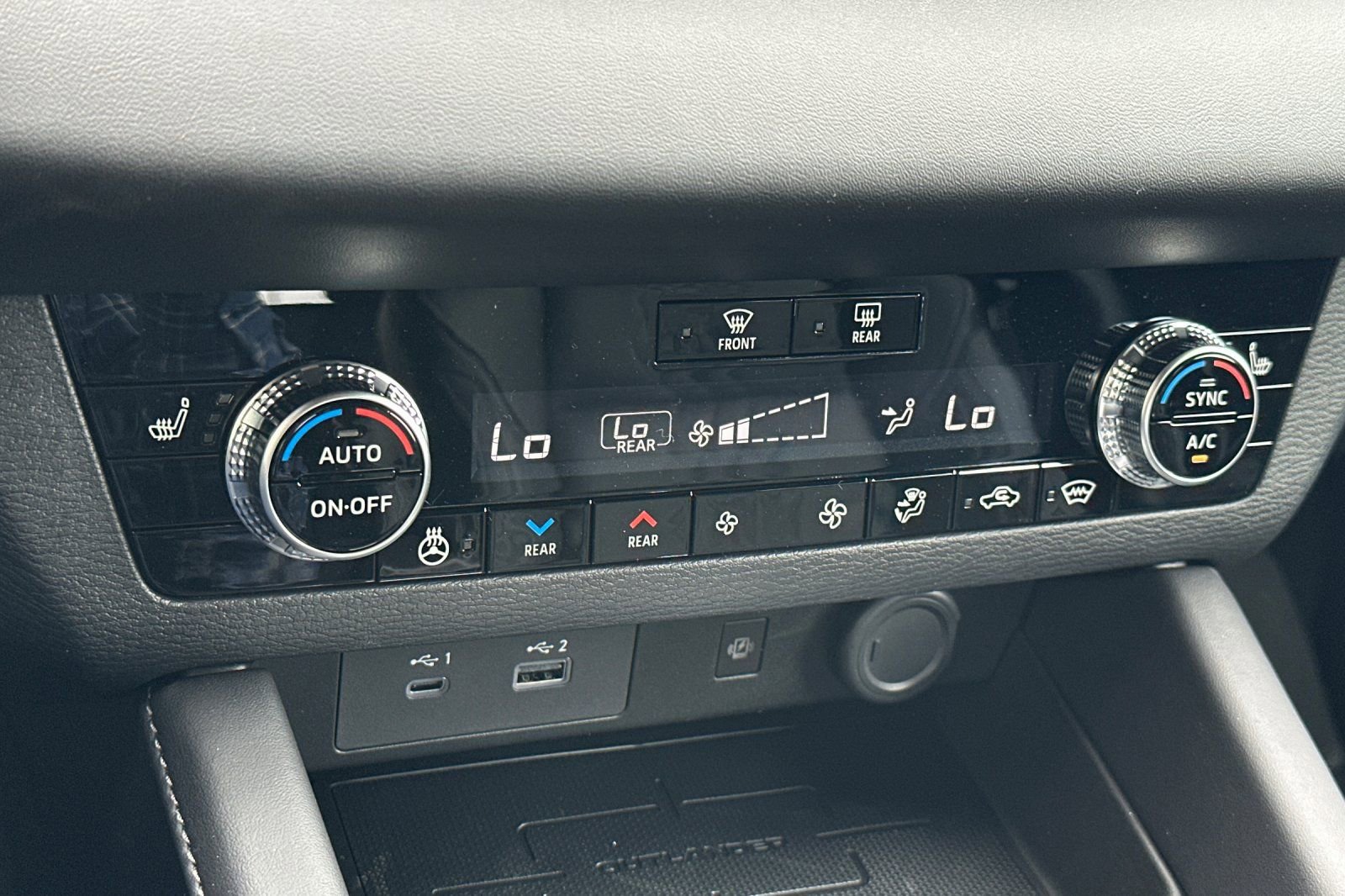 New 2025 Mitsubishi Outlander SEL image 20