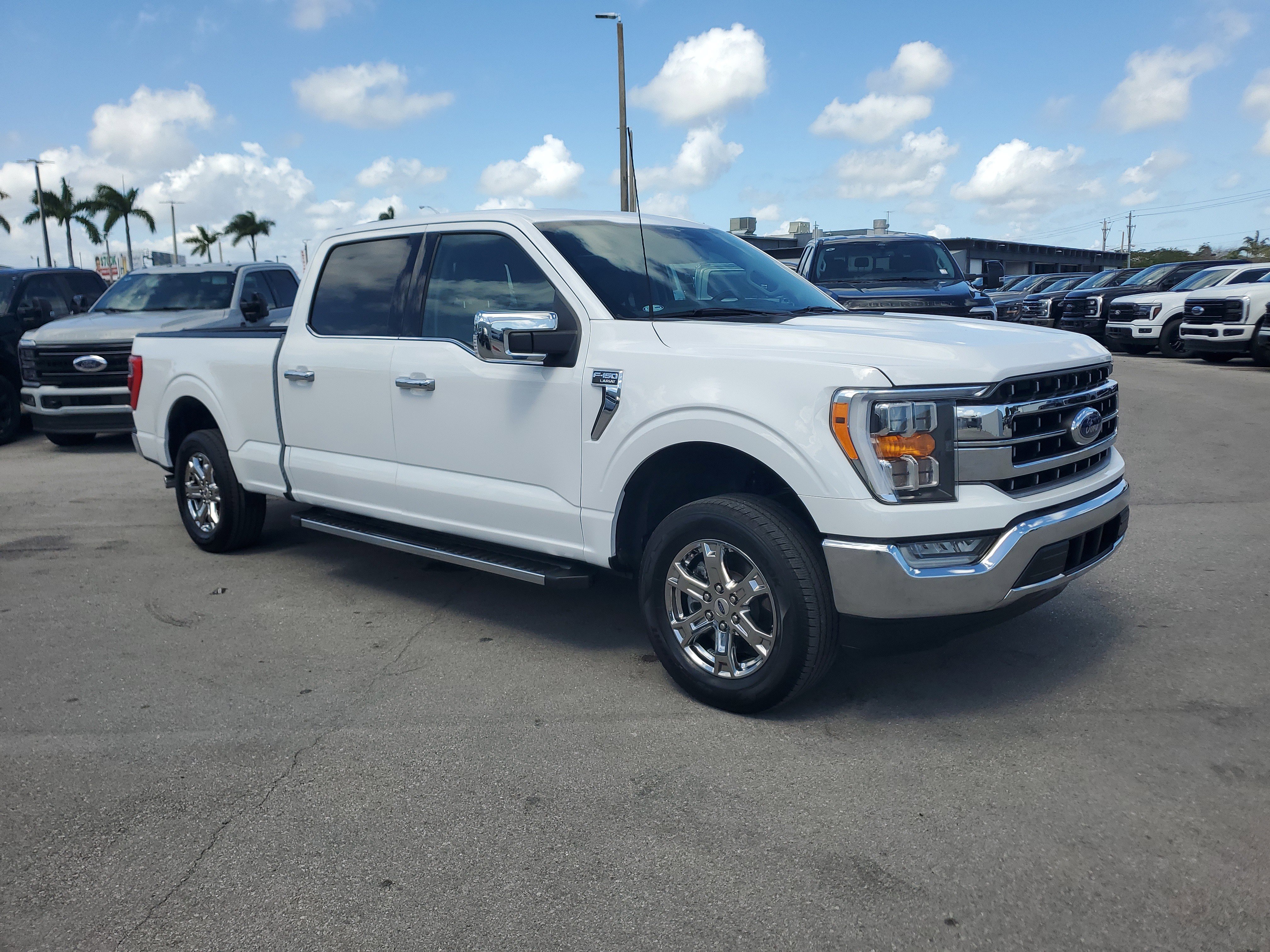 Used 2023 Ford F150 Lariat image 3