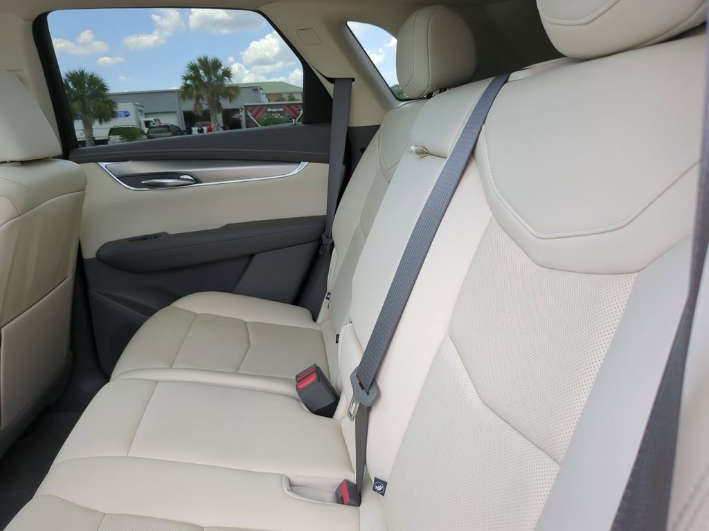 Used 2021 Cadillac XT5 Premium Luxury FWD image 19