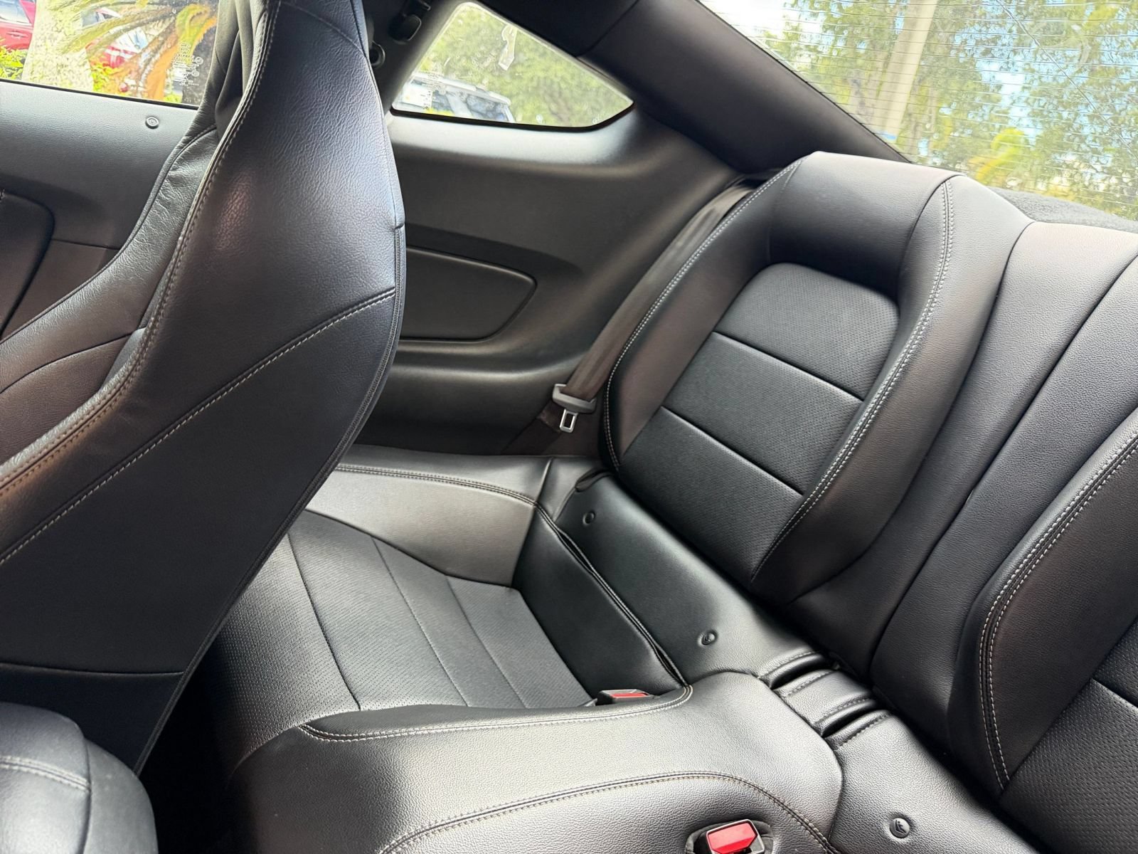 Used 2022 Ford Mustang GT Premium w/ GT Performance Package RWD image 33