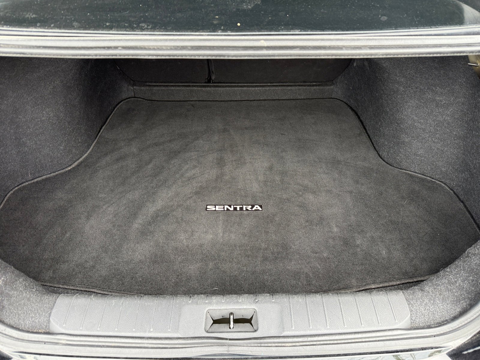 Used 2022 Nissan Sentra SV image 17