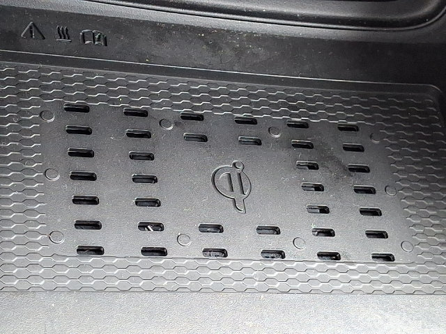 Certified 2026 Hyundai Venue SEL FWD image 25