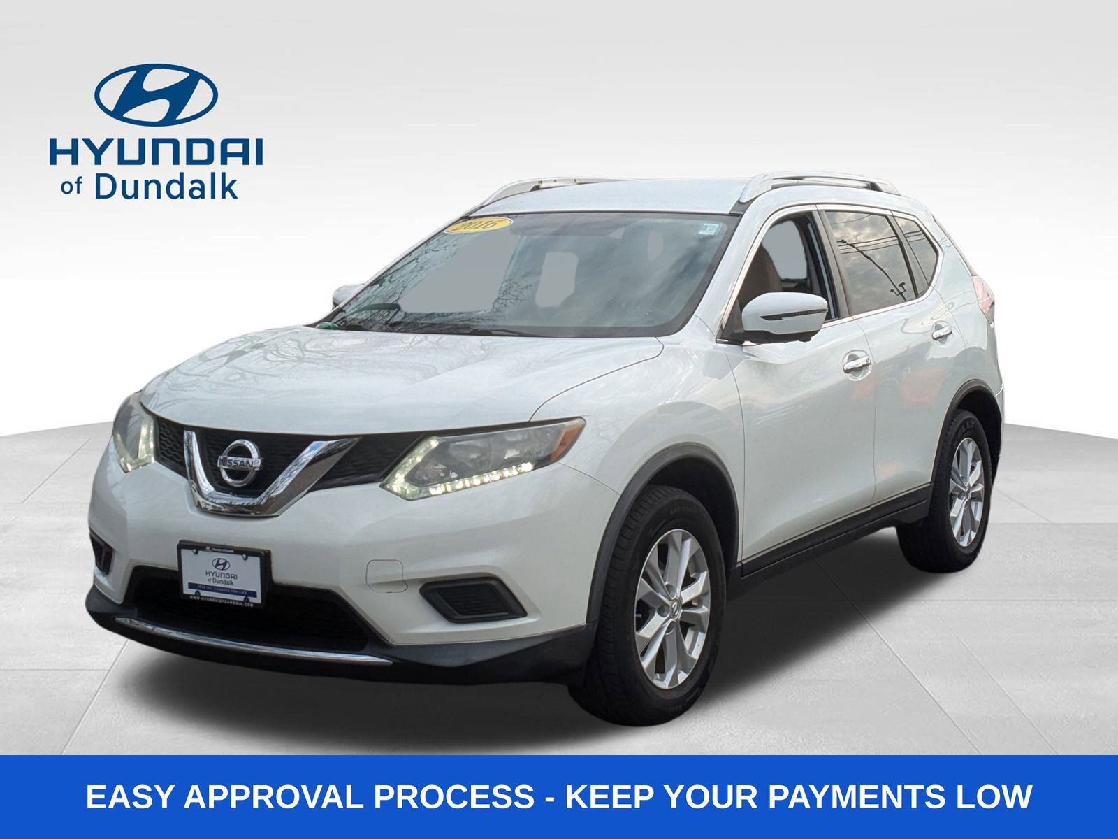 Used 2016 Nissan Rogue SV w/ SV Premium Package image 1