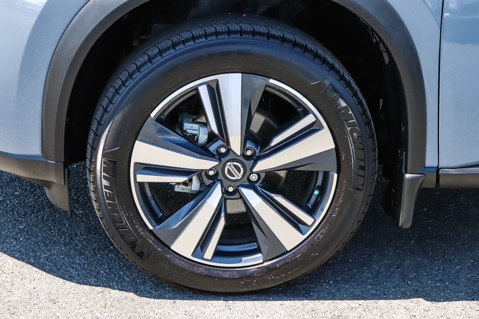 Used 2021 Nissan Rogue SL w/ Premium Package FWD image 14