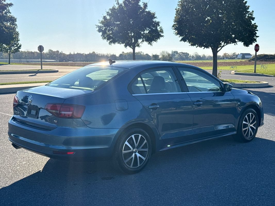 Used 2017 Volkswagen Jetta SE FWD image 8