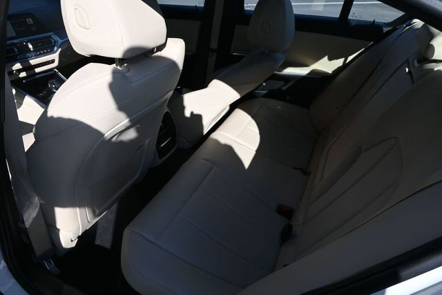 Used 2019 BMW 330i xDrive Sedan w/ Convenience Package AWD/4WD image 23