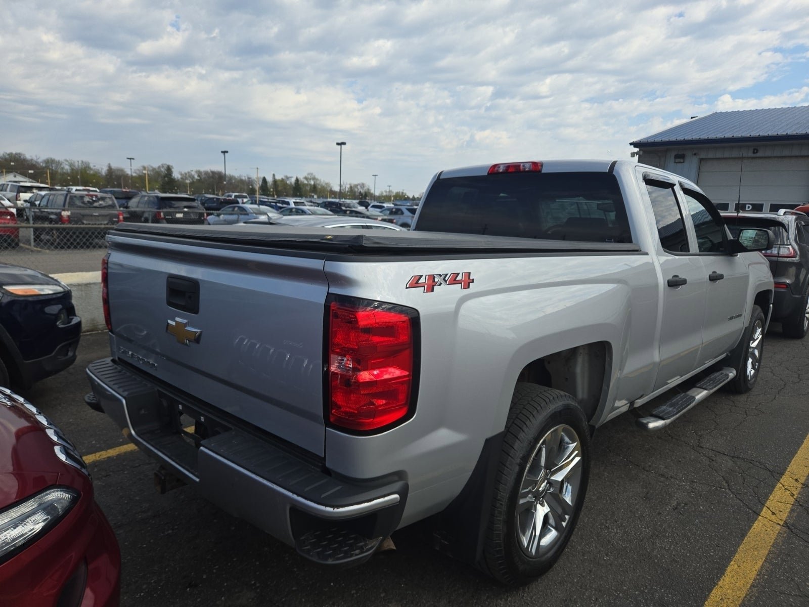 Used 2018 Chevrolet Silverado 1500 Custom w/ Custom Value Package AWD/4WD image 12