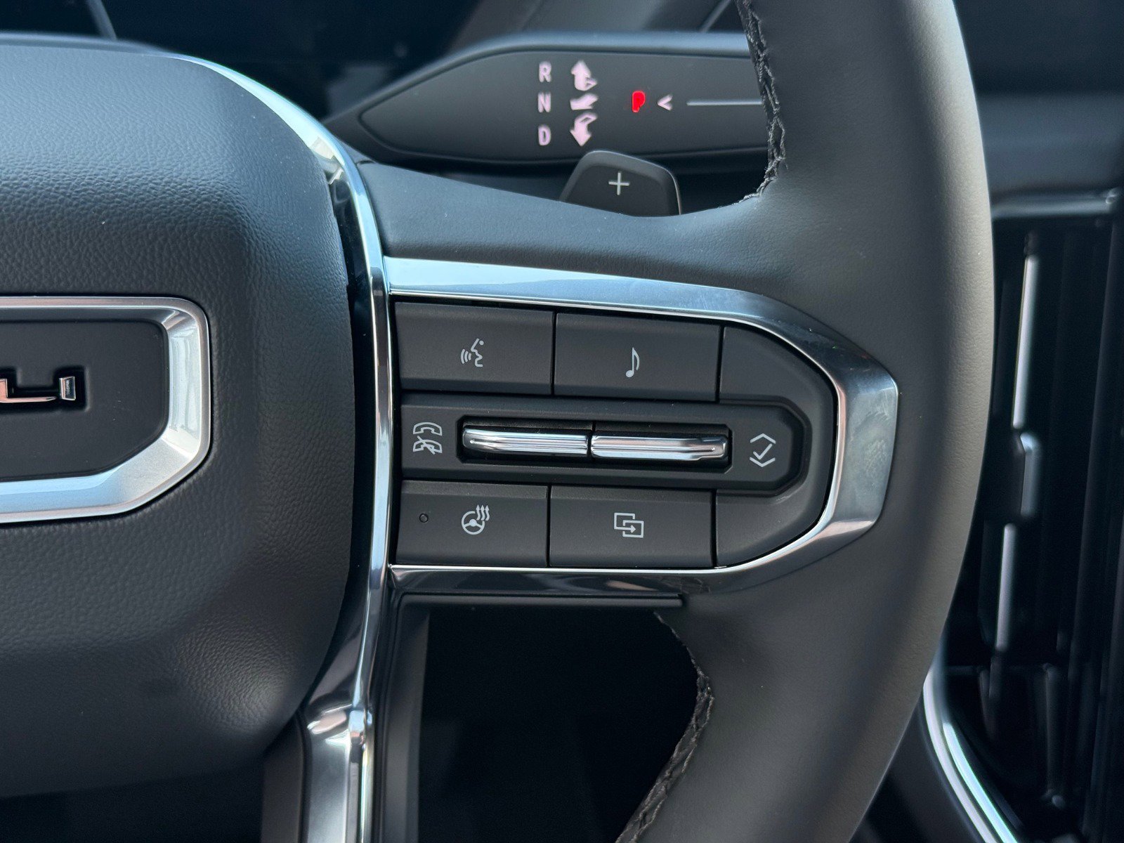 New 2026 GMC Yukon Denali w/ Advanced Technology Package image 25