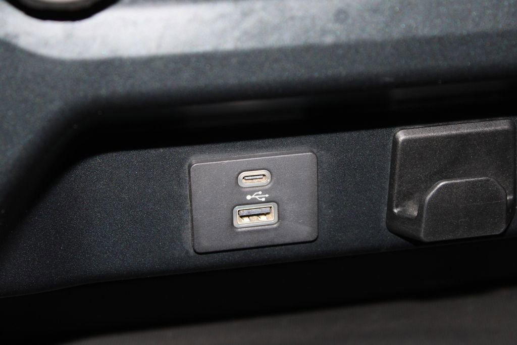 Used 2022 Ford F150 XLT w/ Trailer Tow Package image 45