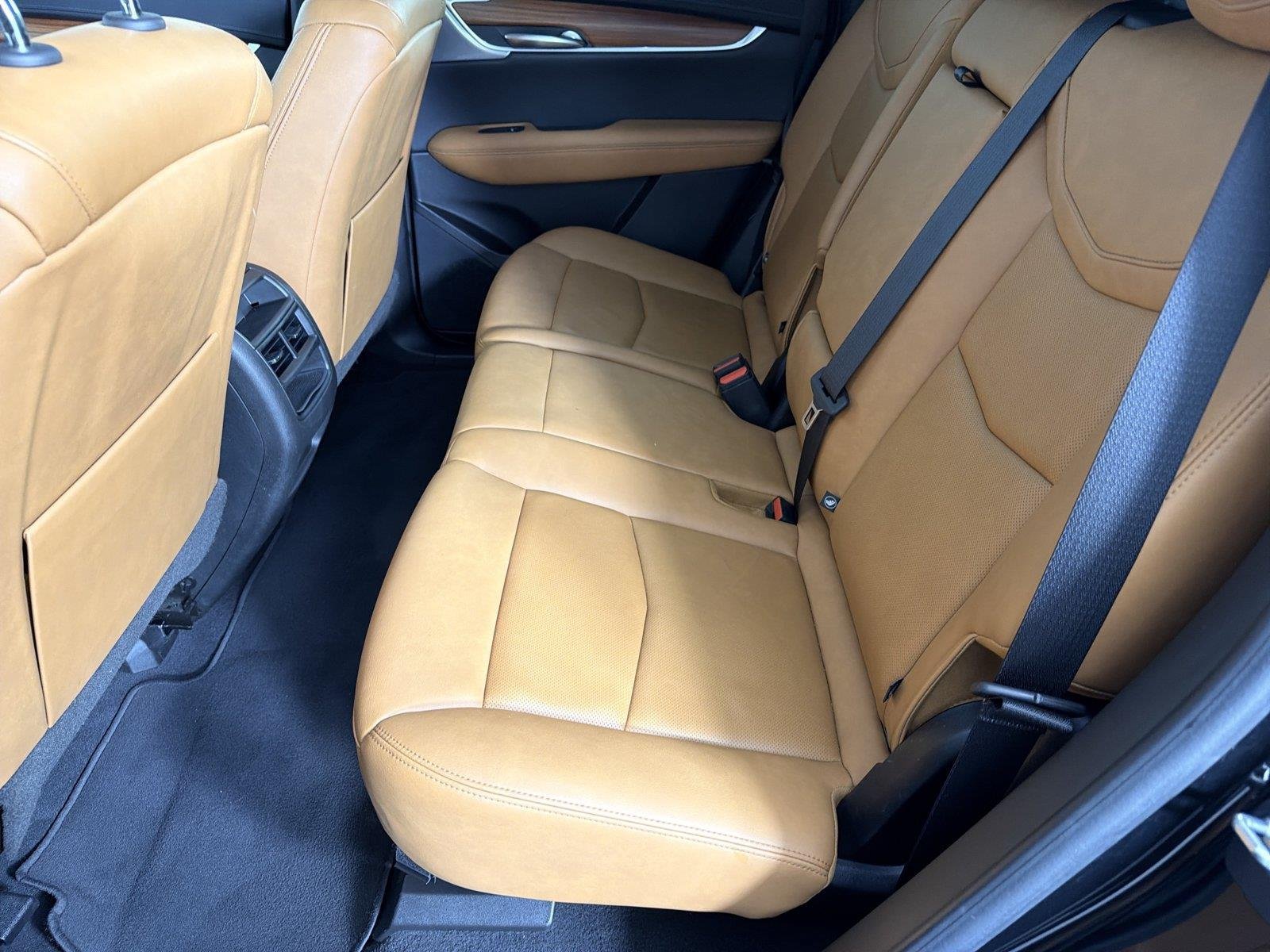 Certified 2023 Cadillac XT5 Premium Luxury w/ LPO, Floor Liner Package FWD image 19