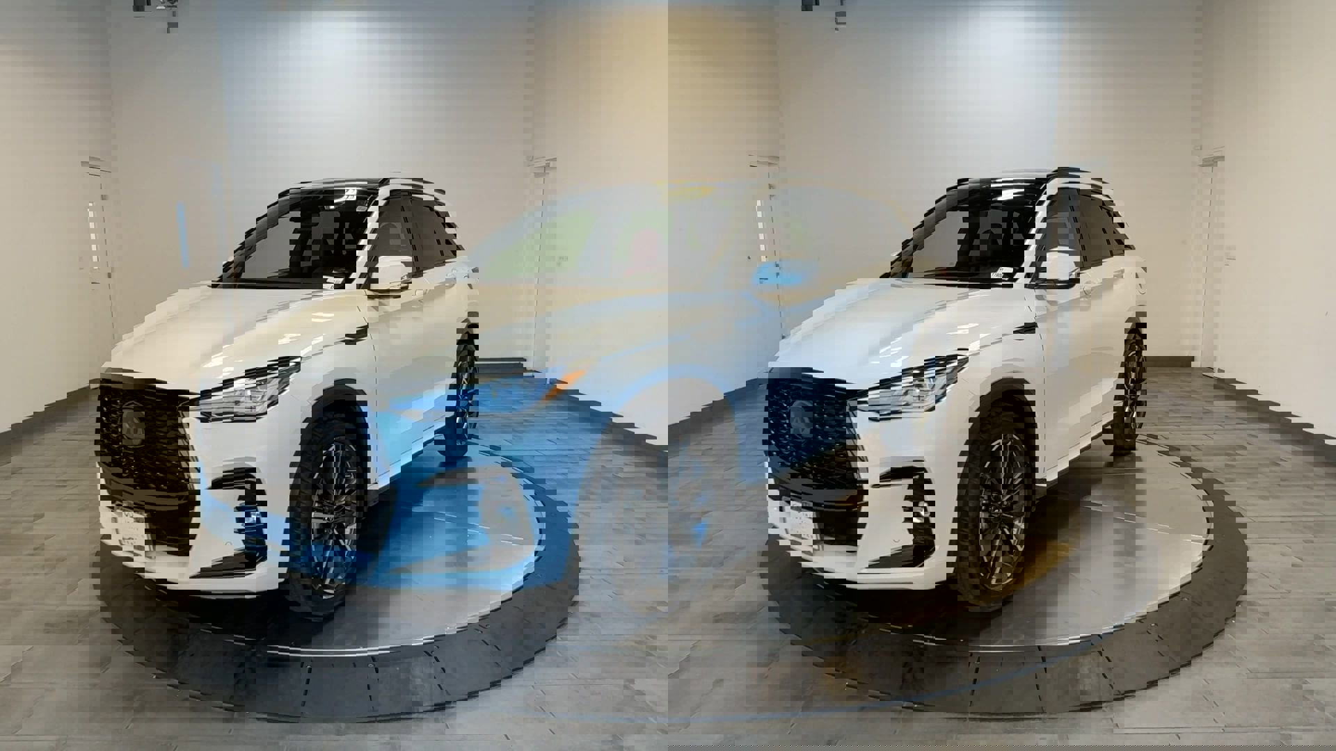 Certified 2025 INFINITI QX50 Sport image 4