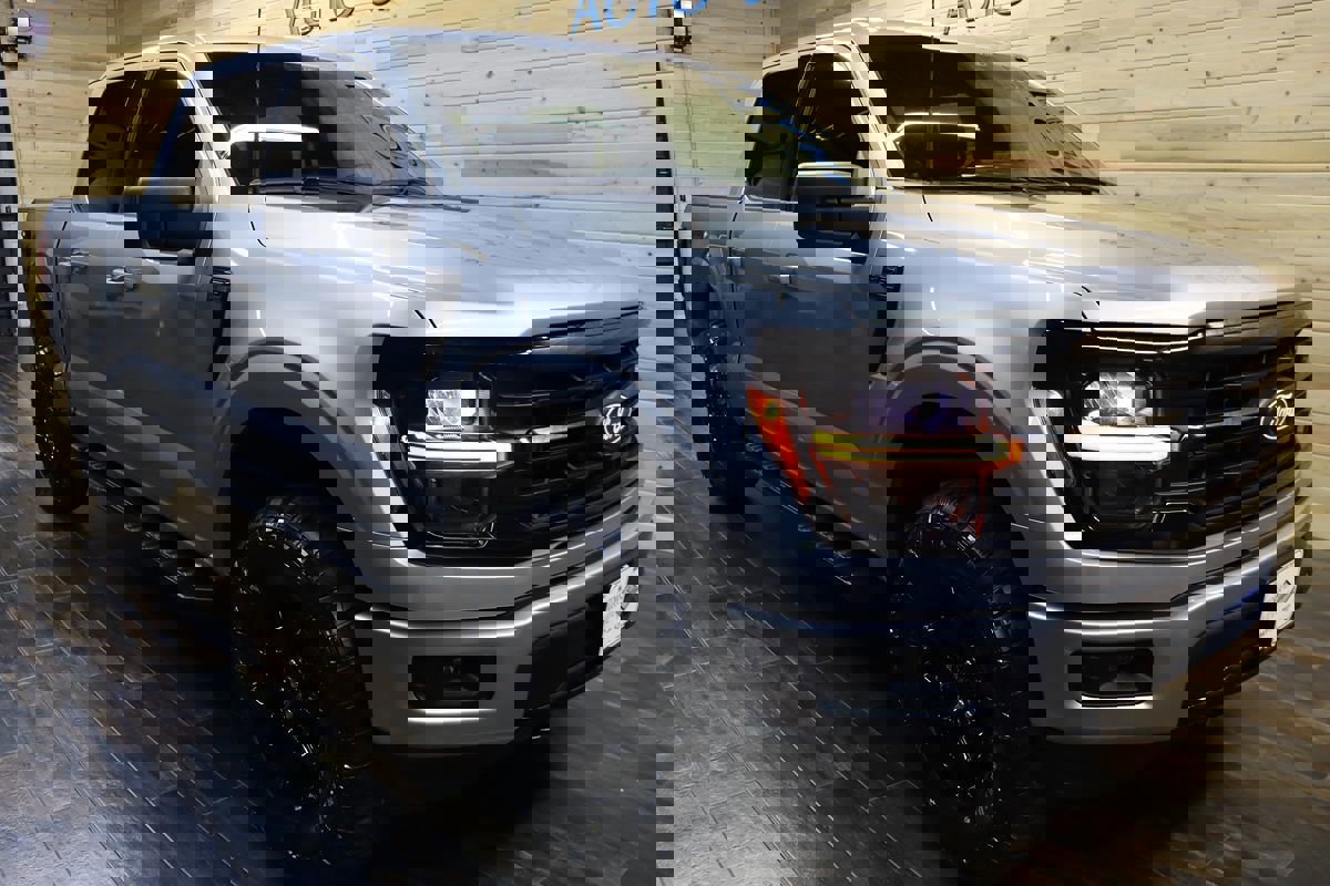 Used 2025 Ford F150 XLT w/ Equipment Group 301A Standard image 2