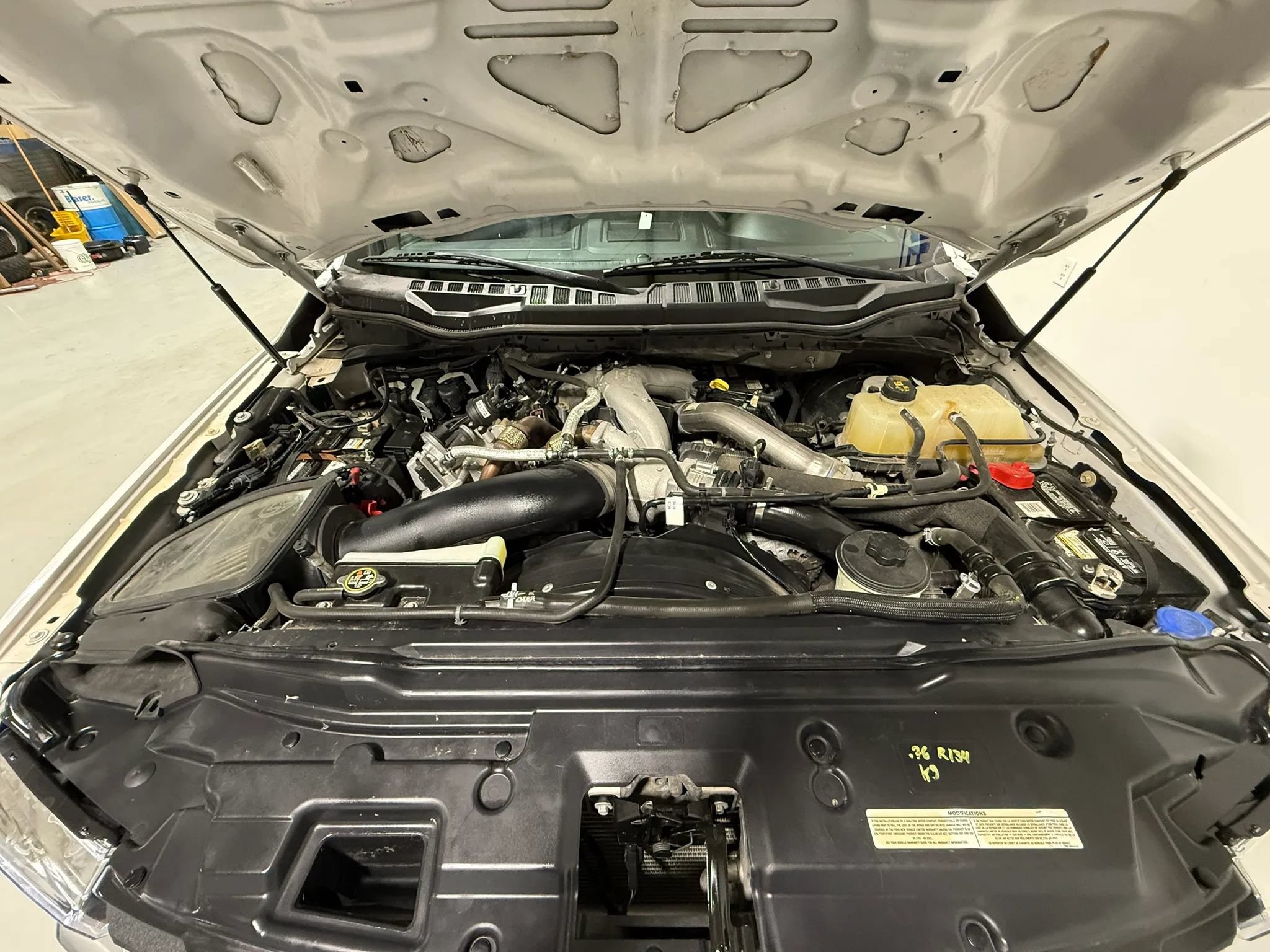 Used 2021 Ford F250 Platinum w/ FX4 Off-Road Package AWD/4WD image 19