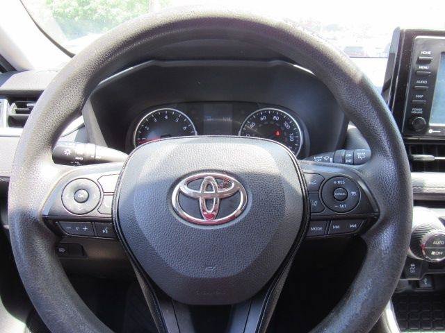 Used 2021 Toyota RAV4 XLE FWD image 28