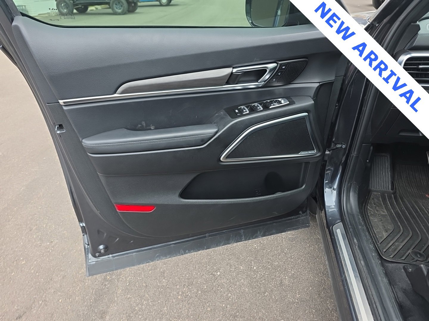 Used 2024 Kia Telluride SX Prestige X-Line image 9