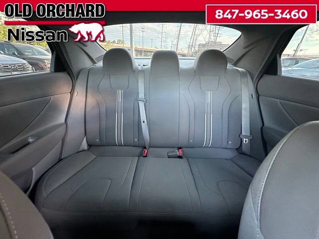 Used 2024 Hyundai Elantra Blue FWD image 12