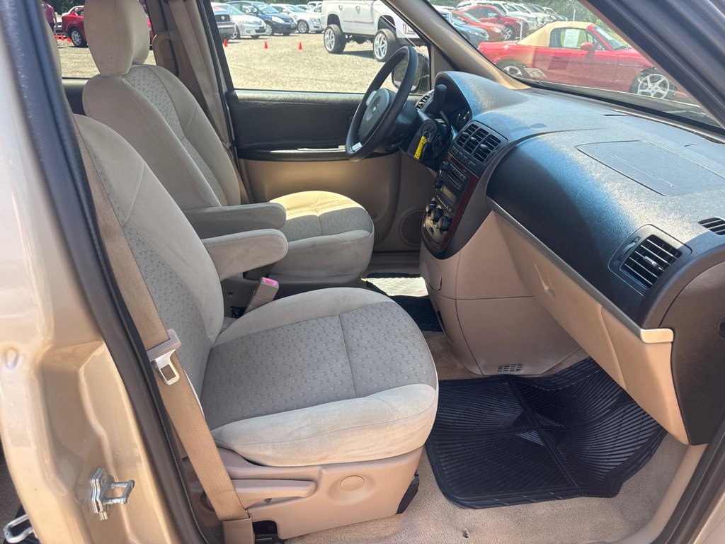 Used 2006 Chevrolet Uplander LS w/ Climate Package FWD image 21