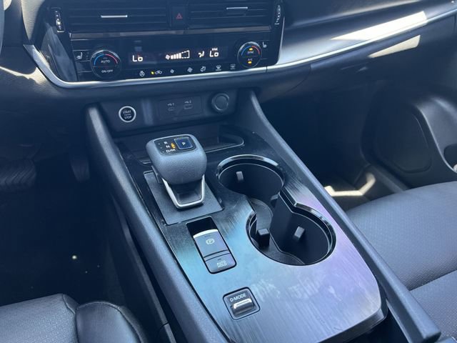 Used 2021 Nissan Rogue SV w/ Premium Package FWD image 25