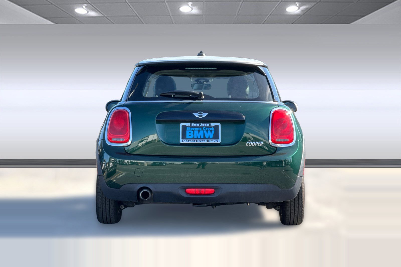 Used 2017 MINI Cooper 2-Door Hardtop image 9