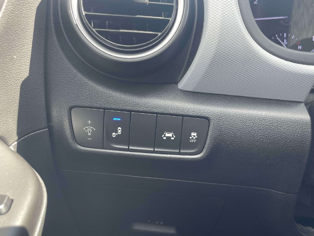 Used 2019 Hyundai Kona SEL w/ SEL Tech Package 02 AWD/4WD image 21