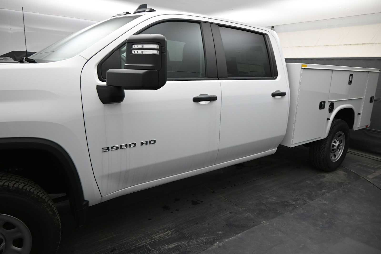 Used 2024 Chevrolet Silverado 3500 W/T w/ WT Convenience Package AWD/4WD image 4