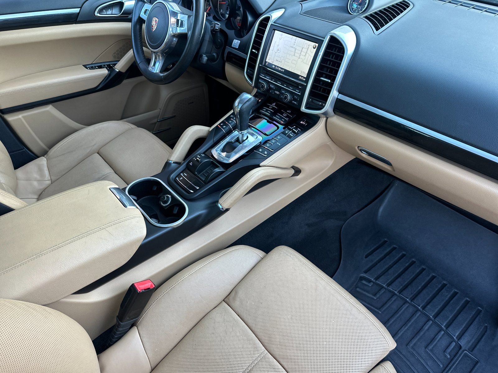 Used 2014 Porsche Cayenne Diesel AWD/4WD image 17