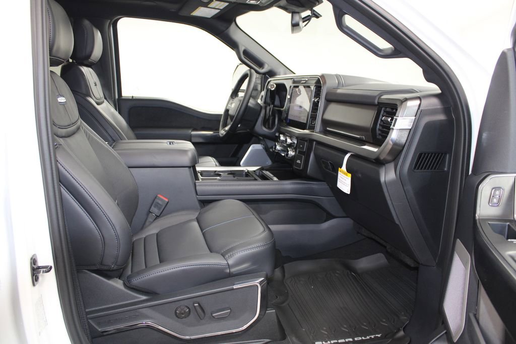 New 2026 Ford F250 Platinum image 32