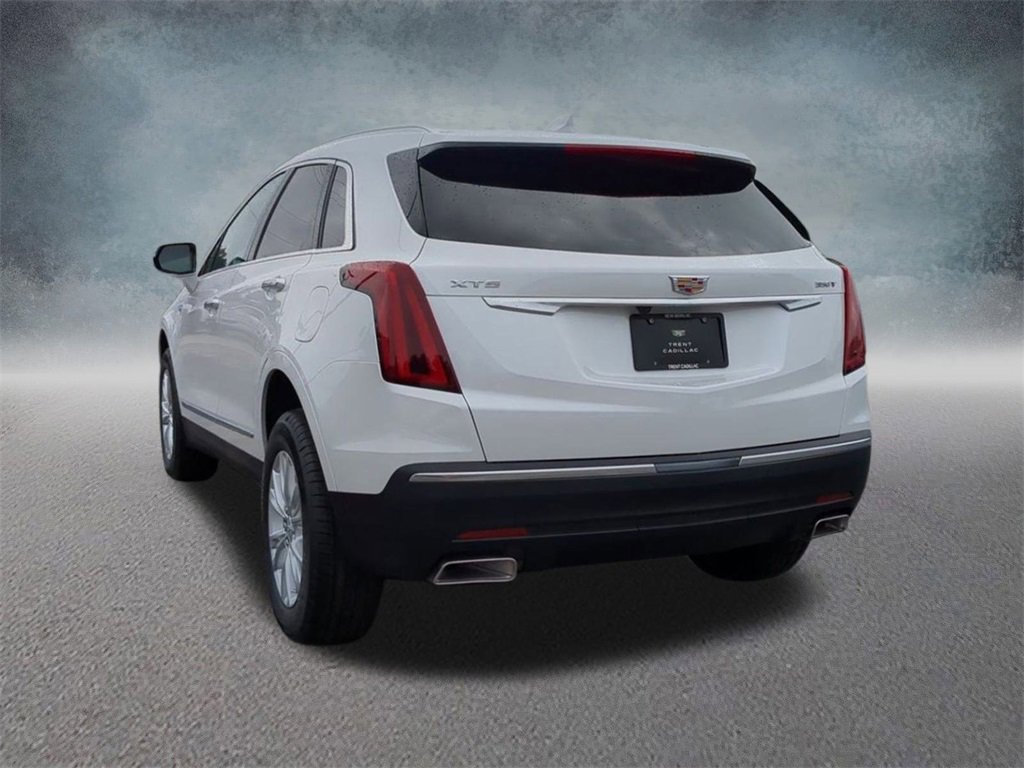 New 2025 Cadillac XT5 Luxury image 3