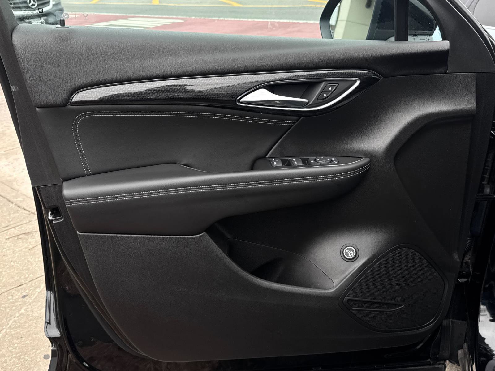 Used 2023 Buick Envision Preferred image 13