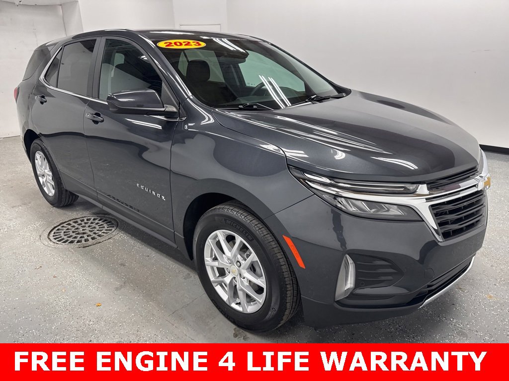 Used 2023 Chevrolet Equinox LT image 2