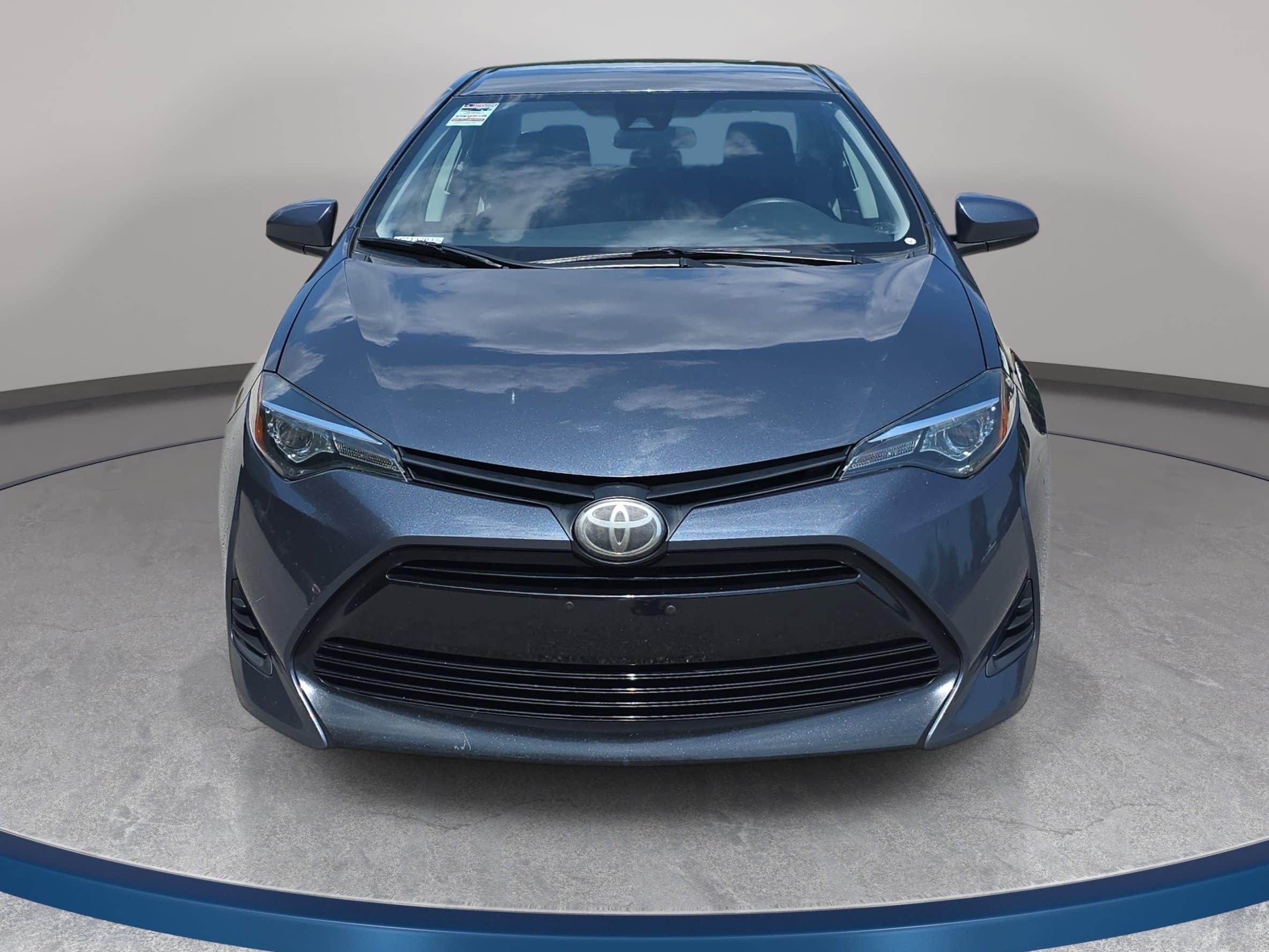 Used 2019 Toyota Corolla LE FWD image 2