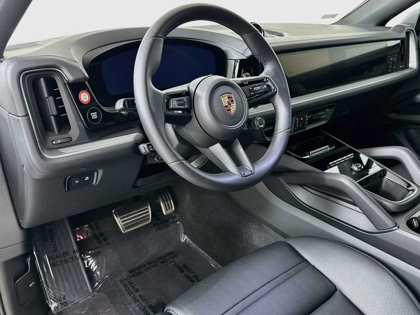 Certified 2026 Porsche Cayenne Coupe AWD/4WD image 4