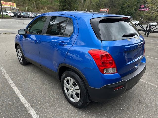 Used 2015 Chevrolet Trax LS w/ LPO, Cargo Package image 7