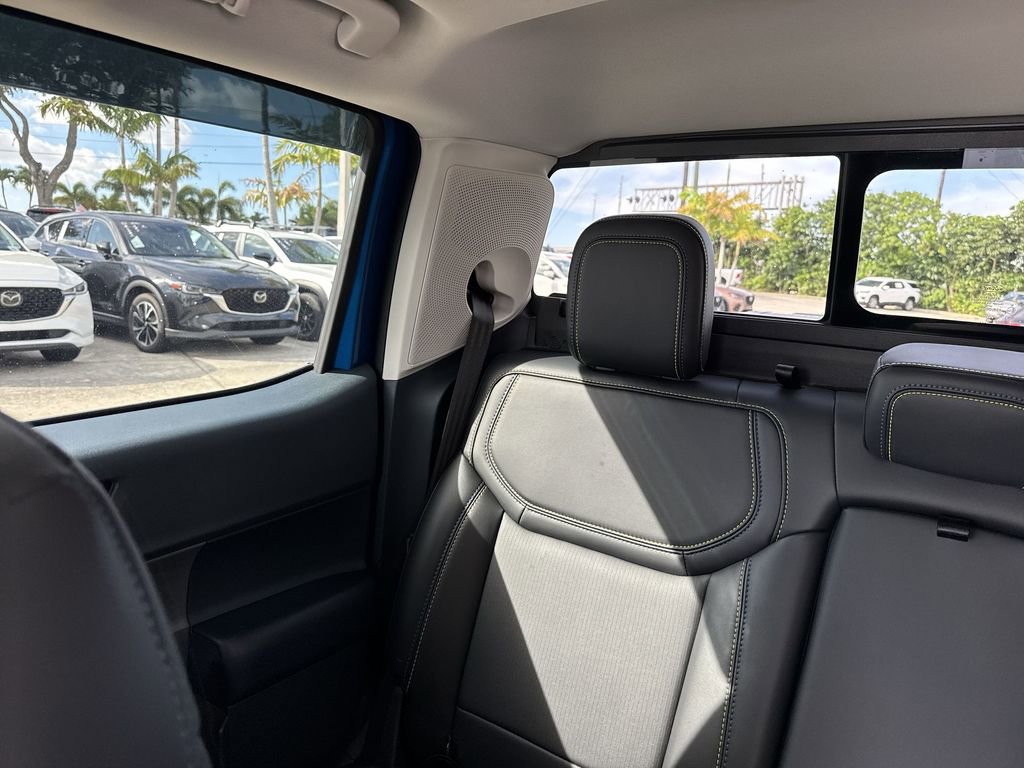 Used 2025 Ford Maverick Lobo image 17