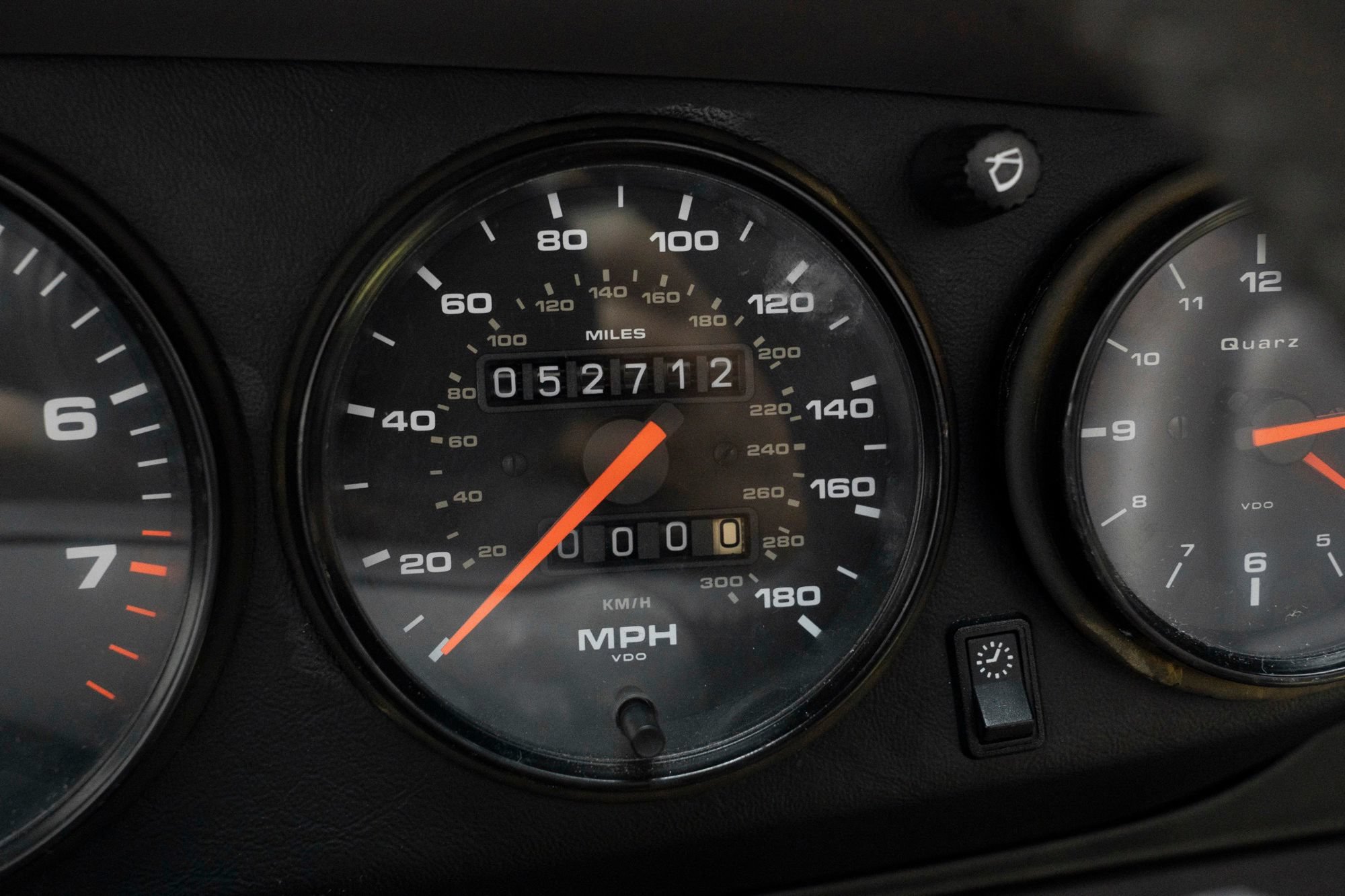 Used 1995 Porsche 911 Carrera RWD image 3